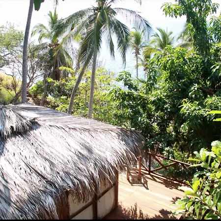 Cocos Camp Hotel